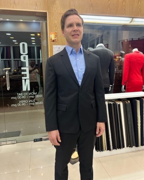 Single breast suit from Custom Tailor based in Khaolak,Thailand
